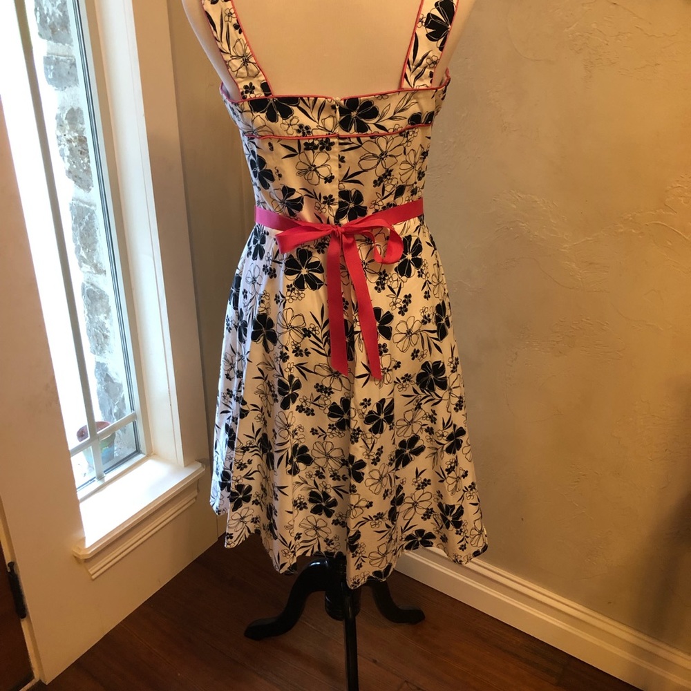 Dress Barn Floral Dress - Picture 2 of 4